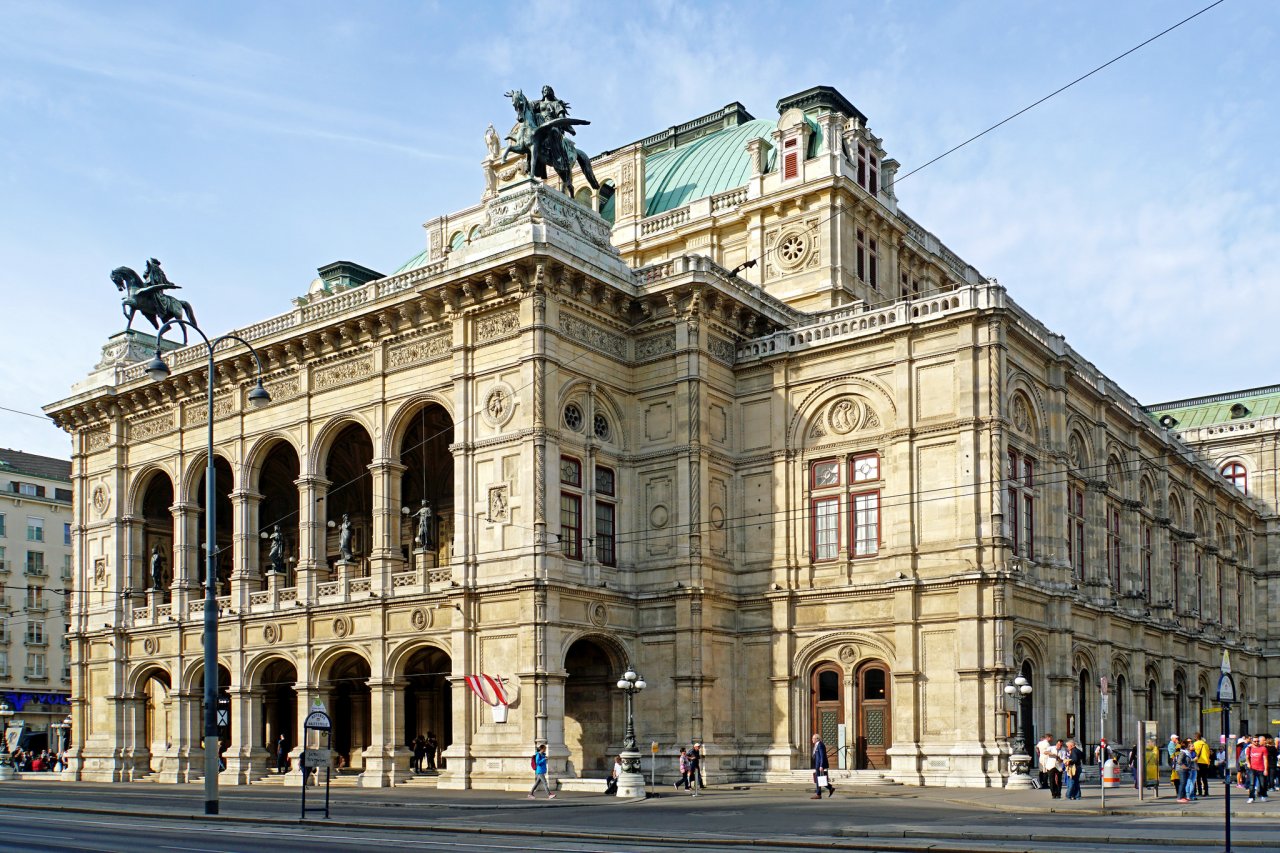 https://mdw-travel-data-us-east-1.s3.amazonaws.com/img/country/Austria/Vienna-State-Opera/img_01.jpg