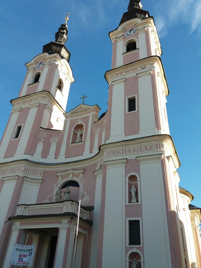 https://mdw-travel-data-us-east-1.s3.amazonaws.com/img/country/Austria/Villach-Castle/img_03.jpg
