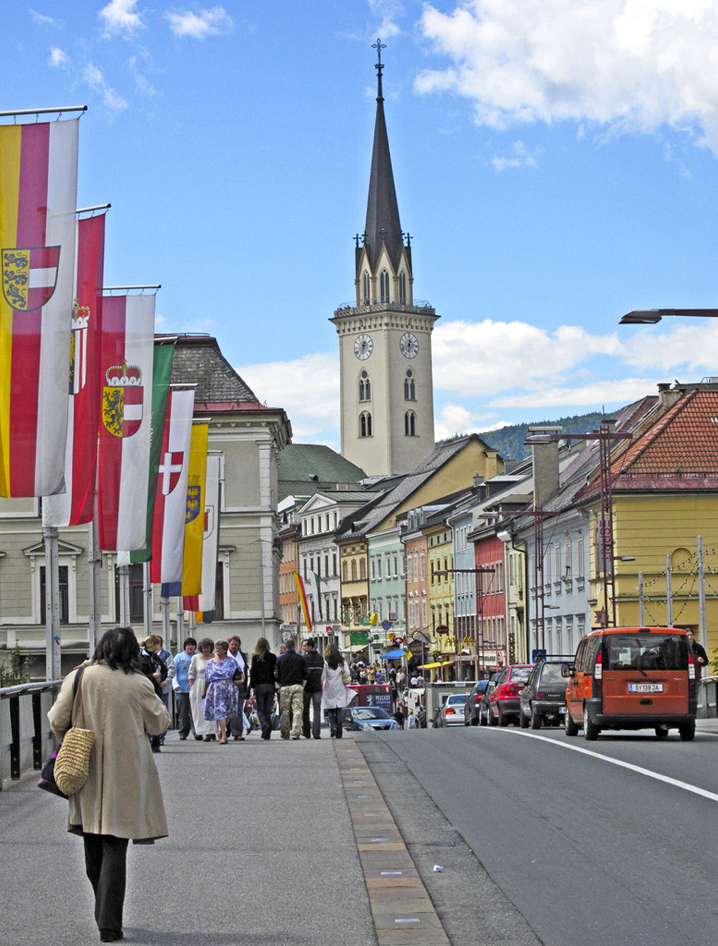 https://mdw-travel-data-us-east-1.s3.amazonaws.com/img/country/Austria/Villach-Old-Town/img_01.jpg