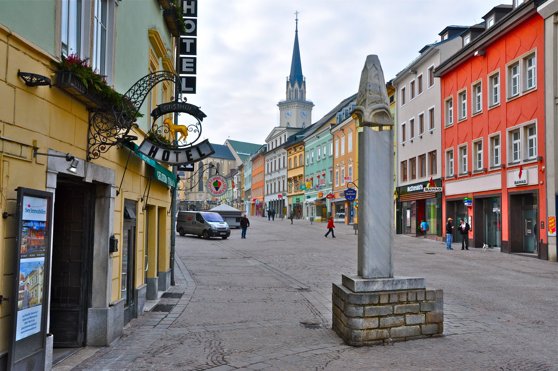 https://mdw-travel-data-us-east-1.s3.amazonaws.com/img/country/Austria/Villach-Old-Town/img_03.jpg