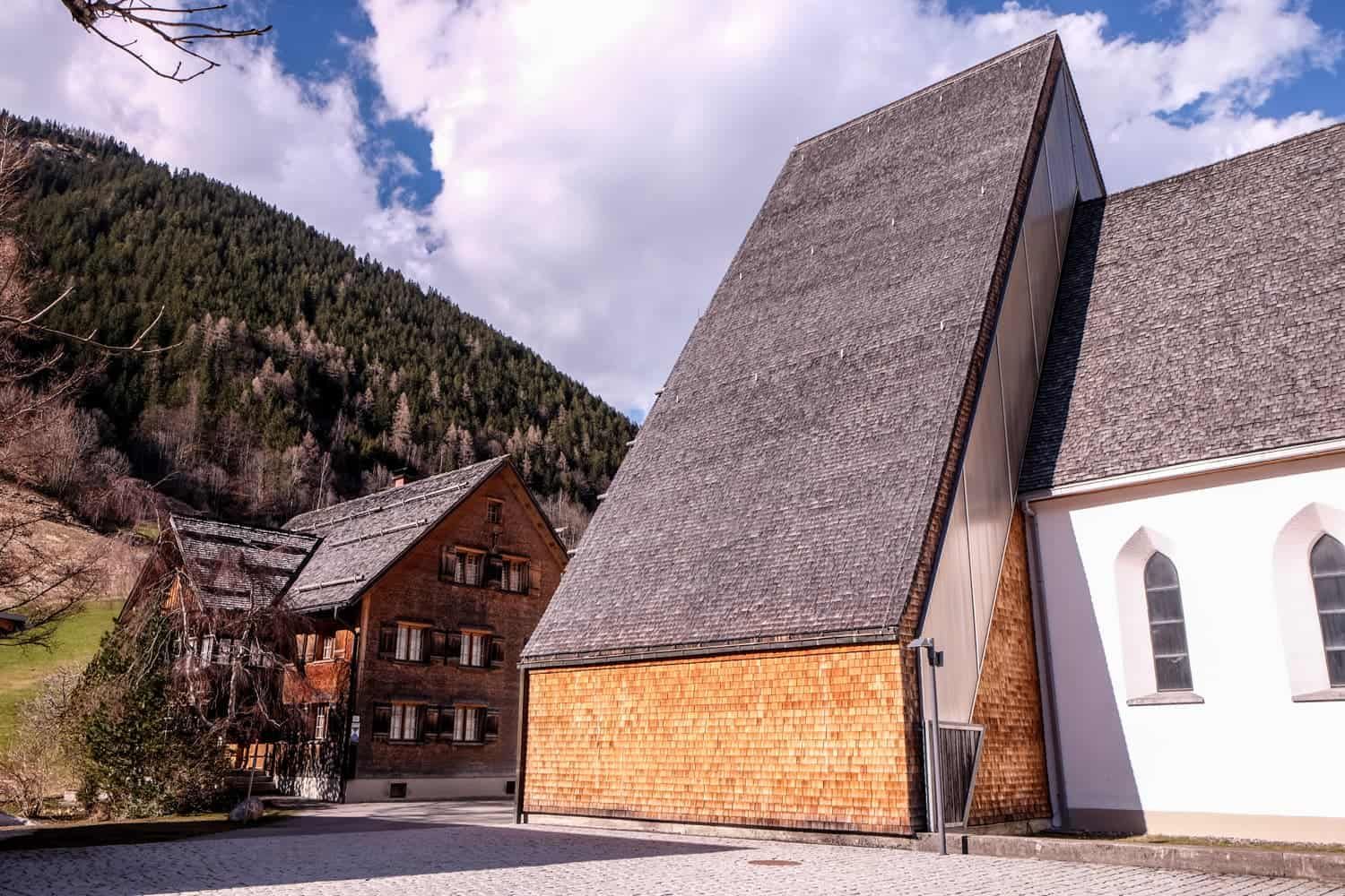 https://mdw-travel-data-us-east-1.s3.amazonaws.com/img/country/Austria/Vorarlberg-Art-Museum/img_01.jpg