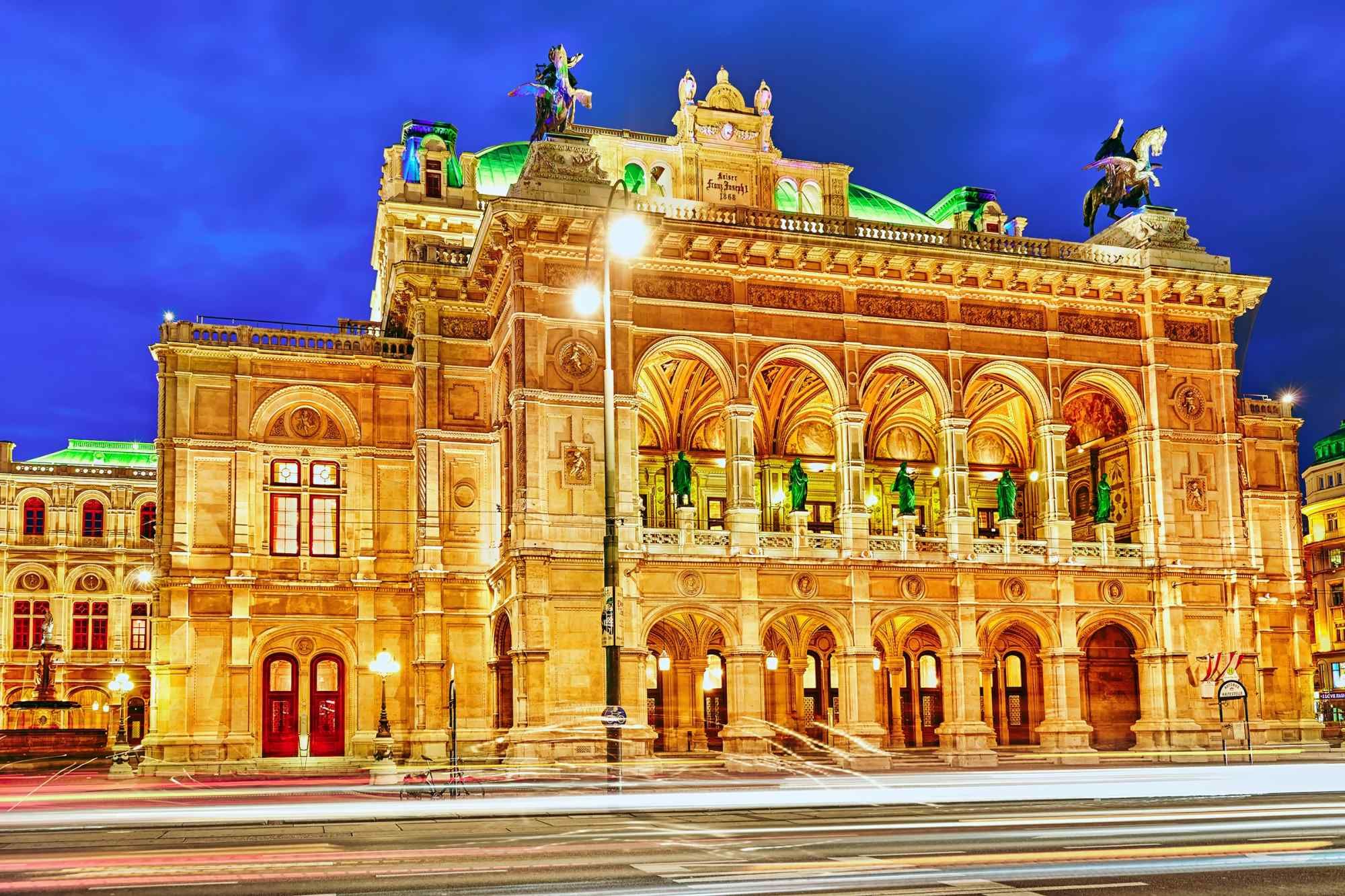 https://mdw-travel-data-us-east-1.s3.amazonaws.com/img/country/Austria/Wellcome-Kino/img_02.jpg
