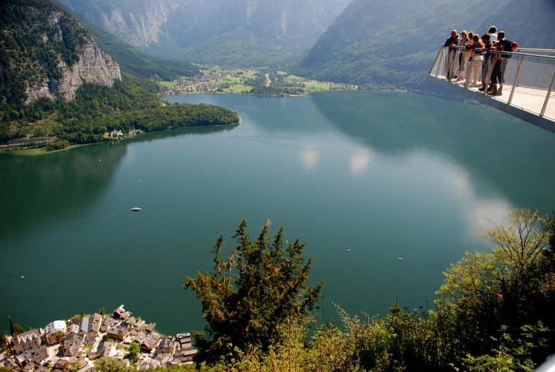 https://mdw-travel-data-us-east-1.s3.amazonaws.com/img/country/Austria/Welterbeblick-Aussichtsplattform-Winkl/img_03.jpg