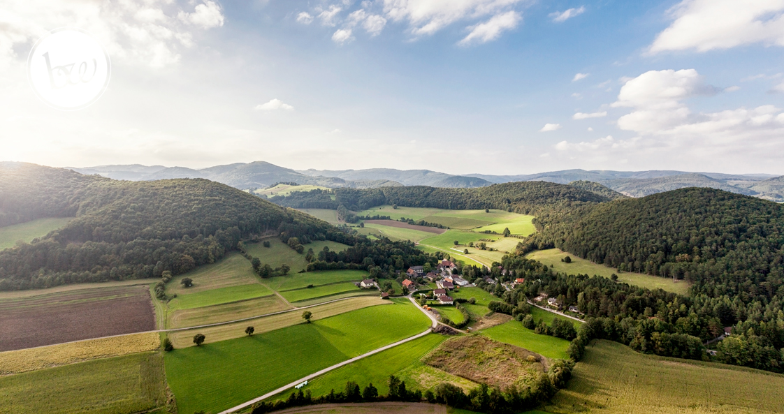 https://mdw-travel-data-us-east-1.s3.amazonaws.com/img/country/Austria/Wienerwald/img_05.jpg