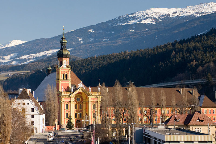 https://mdw-travel-data-us-east-1.s3.amazonaws.com/img/country/Austria/Wilten-Basilica/img_03.jpg