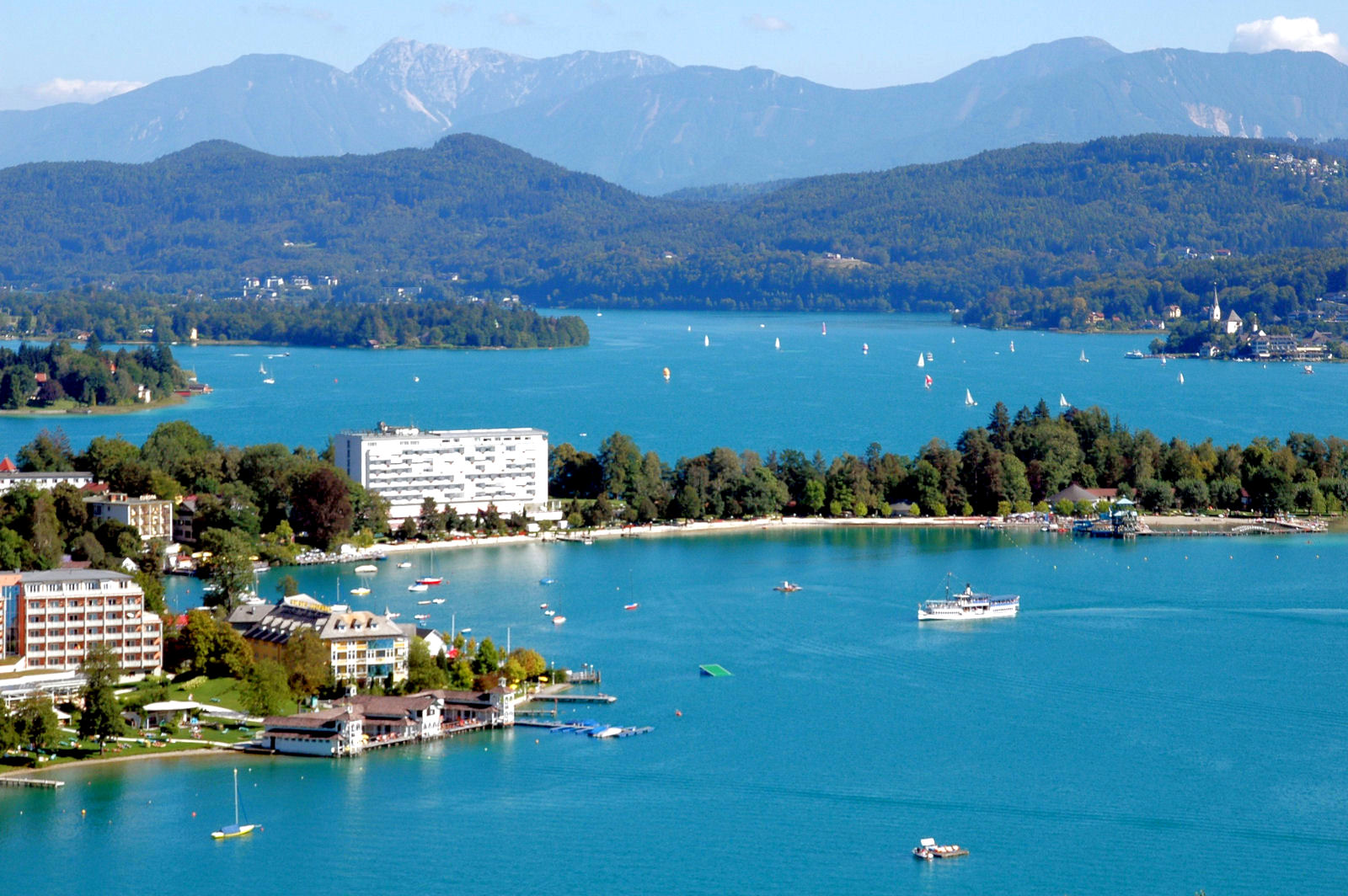https://mdw-travel-data-us-east-1.s3.amazonaws.com/img/country/Austria/Worthersee/img_01.jpg