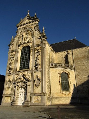 https://mdw-travel-data-us-east-1.s3.amazonaws.com/img/country/Belgium/Abbey-of-Averbode/img_04.jpg