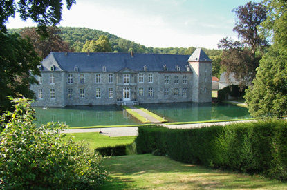 https://mdw-travel-data-us-east-1.s3.amazonaws.com/img/country/Belgium/Annevoie-Gardens/img_03.jpg