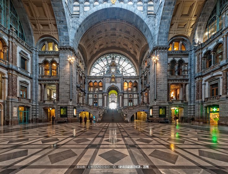 https://mdw-travel-data-us-east-1.s3.amazonaws.com/img/country/Belgium/Antwerp-Central-Station/img_01.jpg