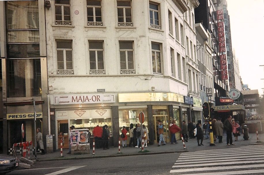 https://mdw-travel-data-us-east-1.s3.amazonaws.com/img/country/Belgium/Antwerp-Diamond-District/img_03.jpg