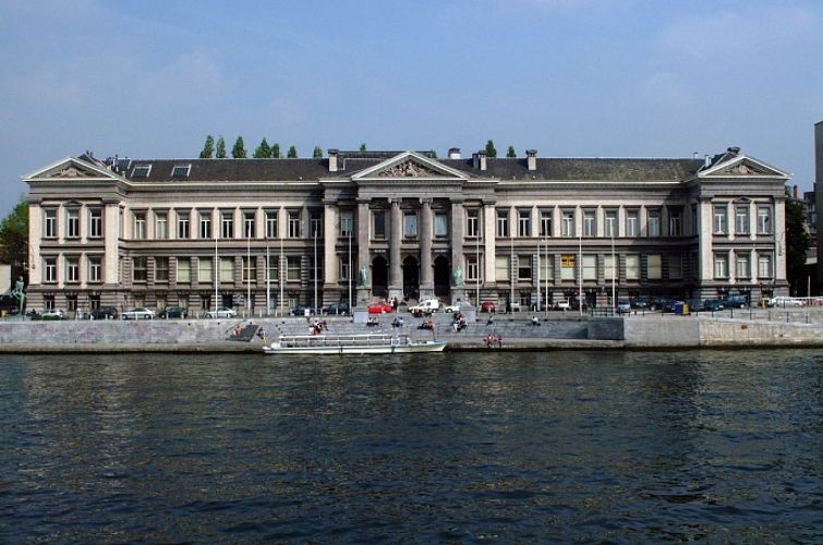 https://mdw-travel-data-us-east-1.s3.amazonaws.com/img/country/Belgium/Aquarium-Museum-de-Liege/img_00.jpg