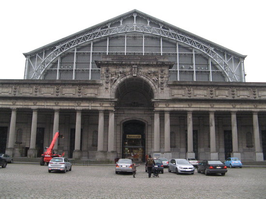 https://mdw-travel-data-us-east-1.s3.amazonaws.com/img/country/Belgium/Autoworld-Brussels/img_00.jpg