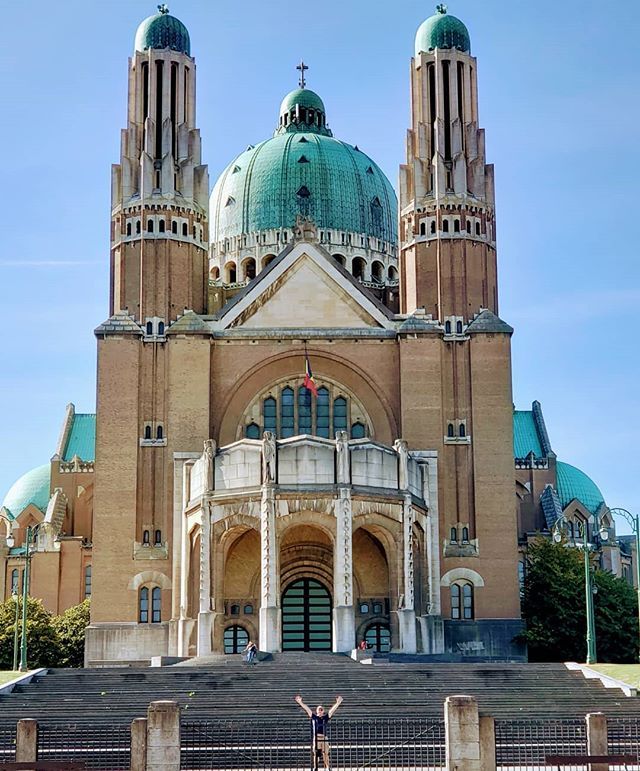 https://mdw-travel-data-us-east-1.s3.amazonaws.com/img/country/Belgium/Basilica-of-the-Sacred-Heart/img_05.jpg