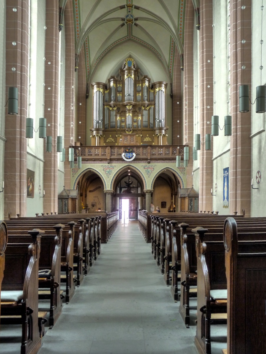 https://mdw-travel-data-us-east-1.s3.amazonaws.com/img/country/Belgium/Basiliek-van-Onze-Lieve-Vrouw/img_02.jpg