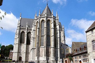 https://mdw-travel-data-us-east-1.s3.amazonaws.com/img/country/Belgium/Basilique-Saint-Martin/img_01.jpg
