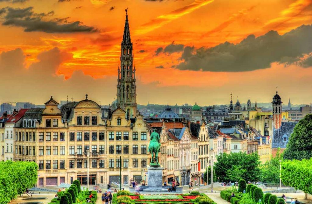 https://mdw-travel-data-us-east-1.s3.amazonaws.com/img/country/Belgium/Basilique-Saint-Martin/img_02.jpg
