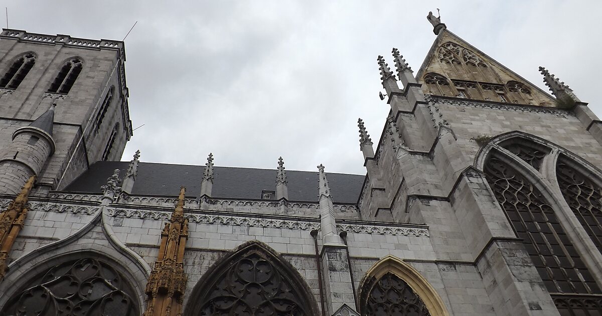 https://mdw-travel-data-us-east-1.s3.amazonaws.com/img/country/Belgium/Basilique-Saint-Martin/img_03.jpg
