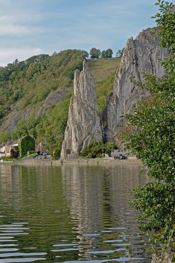 https://mdw-travel-data-us-east-1.s3.amazonaws.com/img/country/Belgium/Bayard-Rock/img_02.jpg