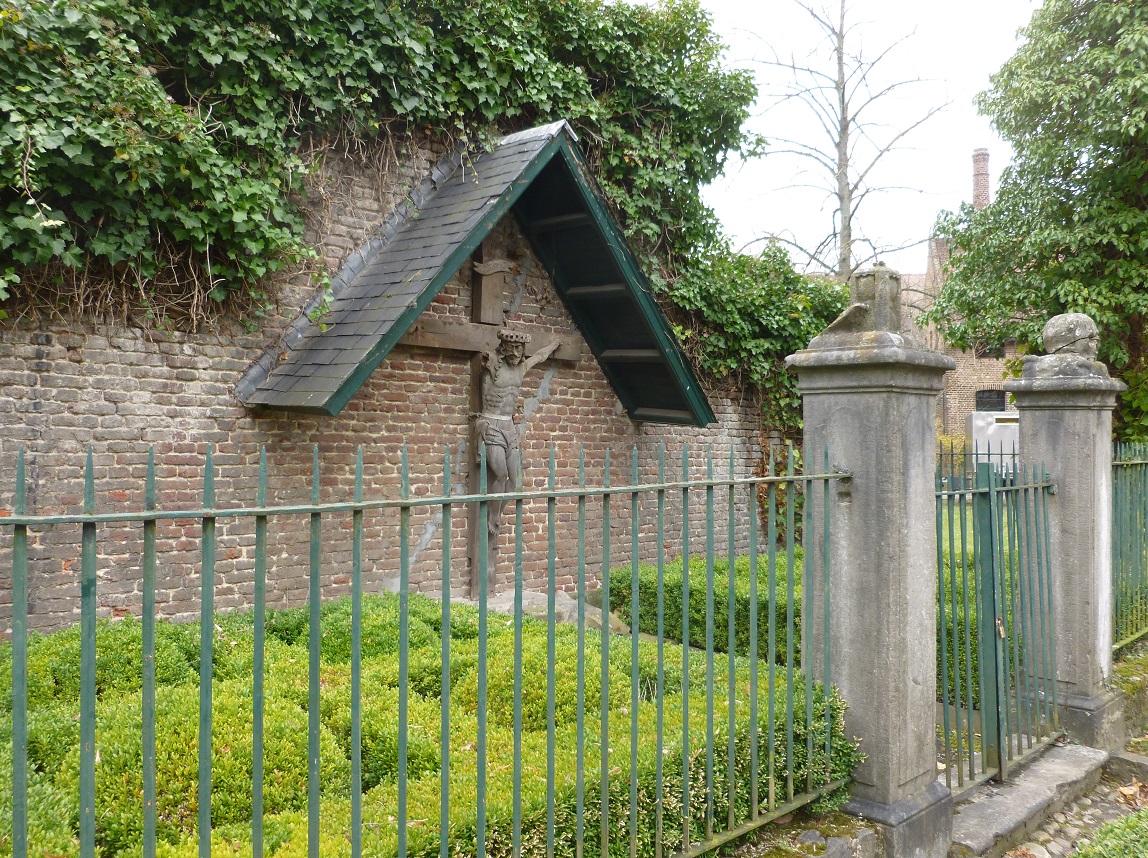 https://mdw-travel-data-us-east-1.s3.amazonaws.com/img/country/Belgium/Beguinage-of-Hasselt/img_03.jpg