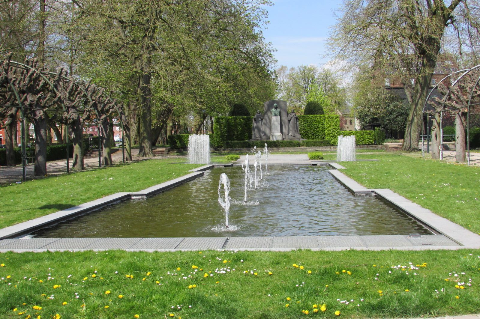 https://mdw-travel-data-us-east-1.s3.amazonaws.com/img/country/Belgium/Bissegem-Church/img_01.jpg