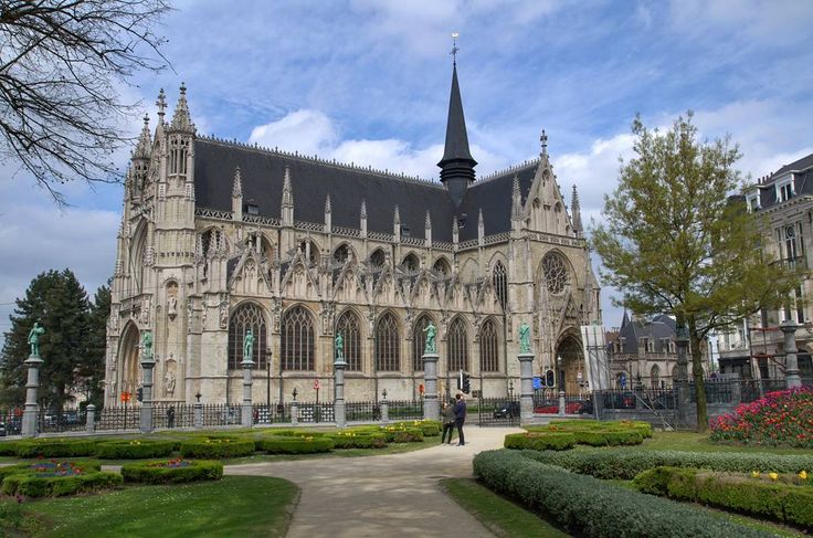 https://mdw-travel-data-us-east-1.s3.amazonaws.com/img/country/Belgium/Bissegem-Church/img_02.jpg