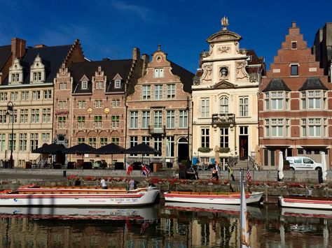 https://mdw-travel-data-us-east-1.s3.amazonaws.com/img/country/Belgium/Blotevoetenpad/img_04.jpg