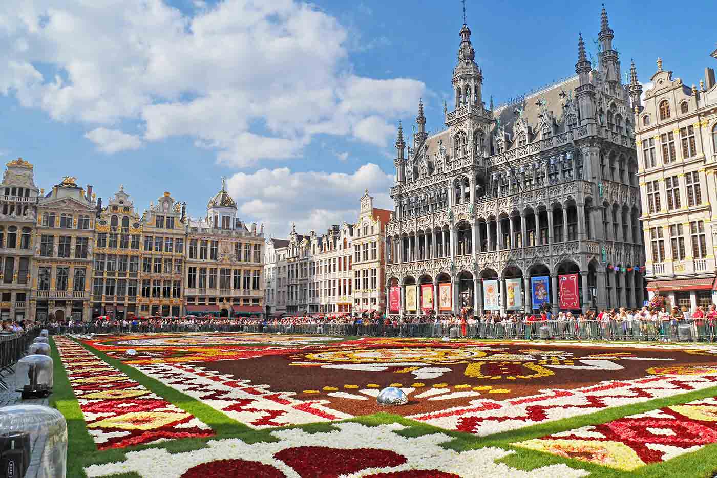 https://mdw-travel-data-us-east-1.s3.amazonaws.com/img/country/Belgium/Brussels-Town-Hall/img_03.jpg
