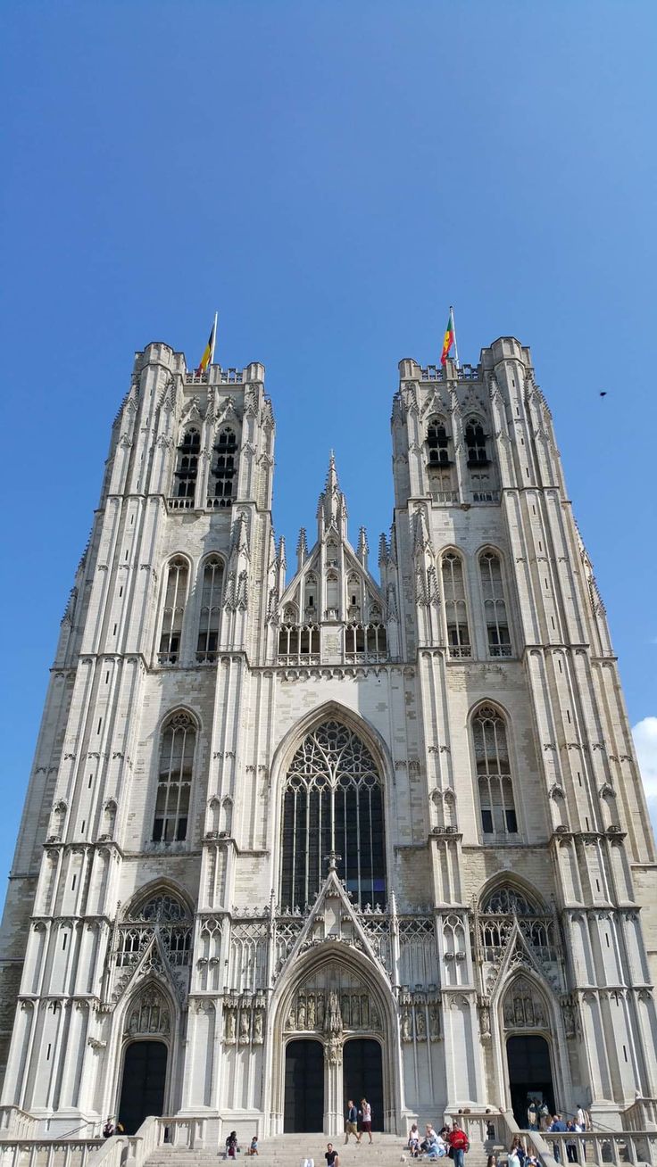 https://mdw-travel-data-us-east-1.s3.amazonaws.com/img/country/Belgium/Cathedral-of-Our-Lady-of-Belgium/img_03.jpg