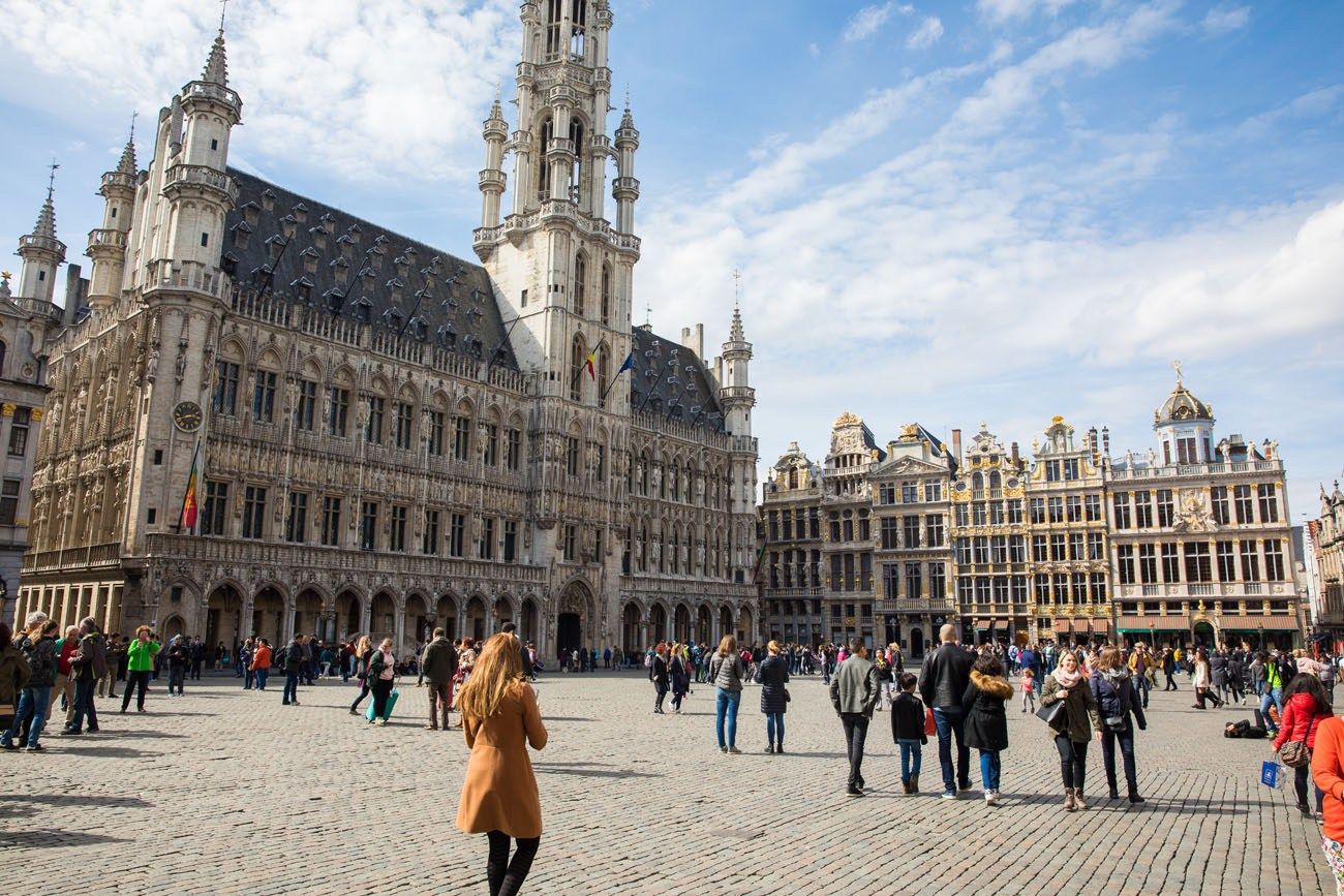 https://mdw-travel-data-us-east-1.s3.amazonaws.com/img/country/Belgium/Chocolate-Line/img_02.jpg