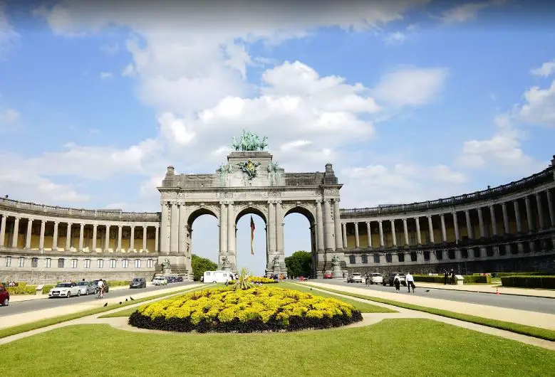 https://mdw-travel-data-us-east-1.s3.amazonaws.com/img/country/Belgium/Cinquantenaire/img_01.jpg