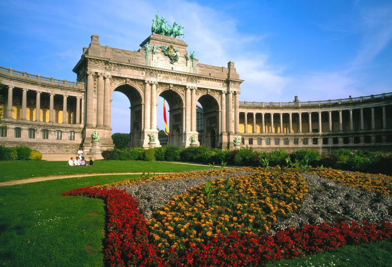 https://mdw-travel-data-us-east-1.s3.amazonaws.com/img/country/Belgium/Cinquantenaire/img_03.jpg