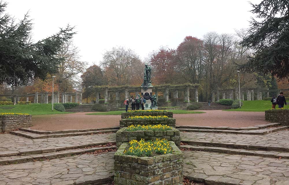 https://mdw-travel-data-us-east-1.s3.amazonaws.com/img/country/Belgium/Citadelpark/img_03.jpg