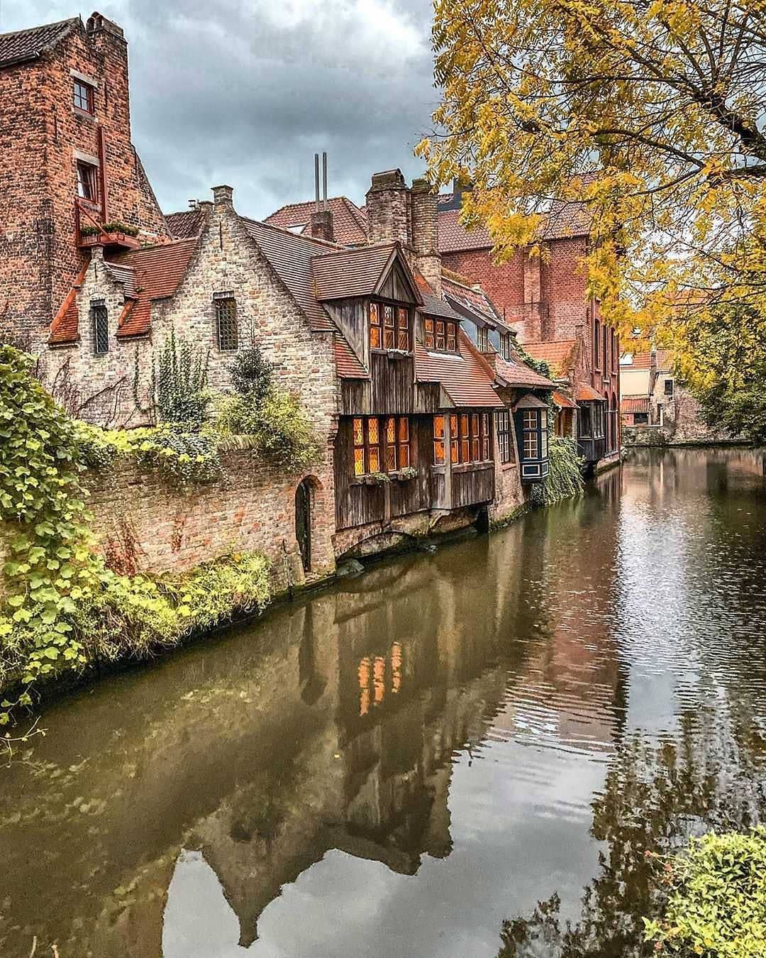 https://mdw-travel-data-us-east-1.s3.amazonaws.com/img/country/Belgium/Citadelpark/img_05.jpg