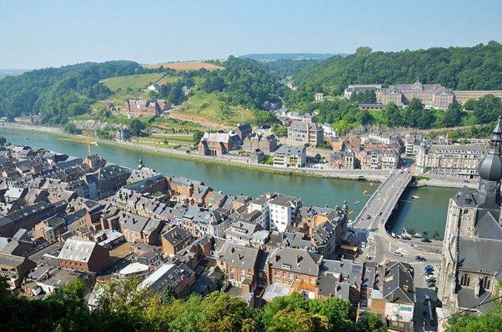 https://mdw-travel-data-us-east-1.s3.amazonaws.com/img/country/Belgium/Dinant/img_02.jpg
