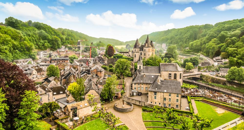 https://mdw-travel-data-us-east-1.s3.amazonaws.com/img/country/Belgium/Durbuy/img_00.jpg