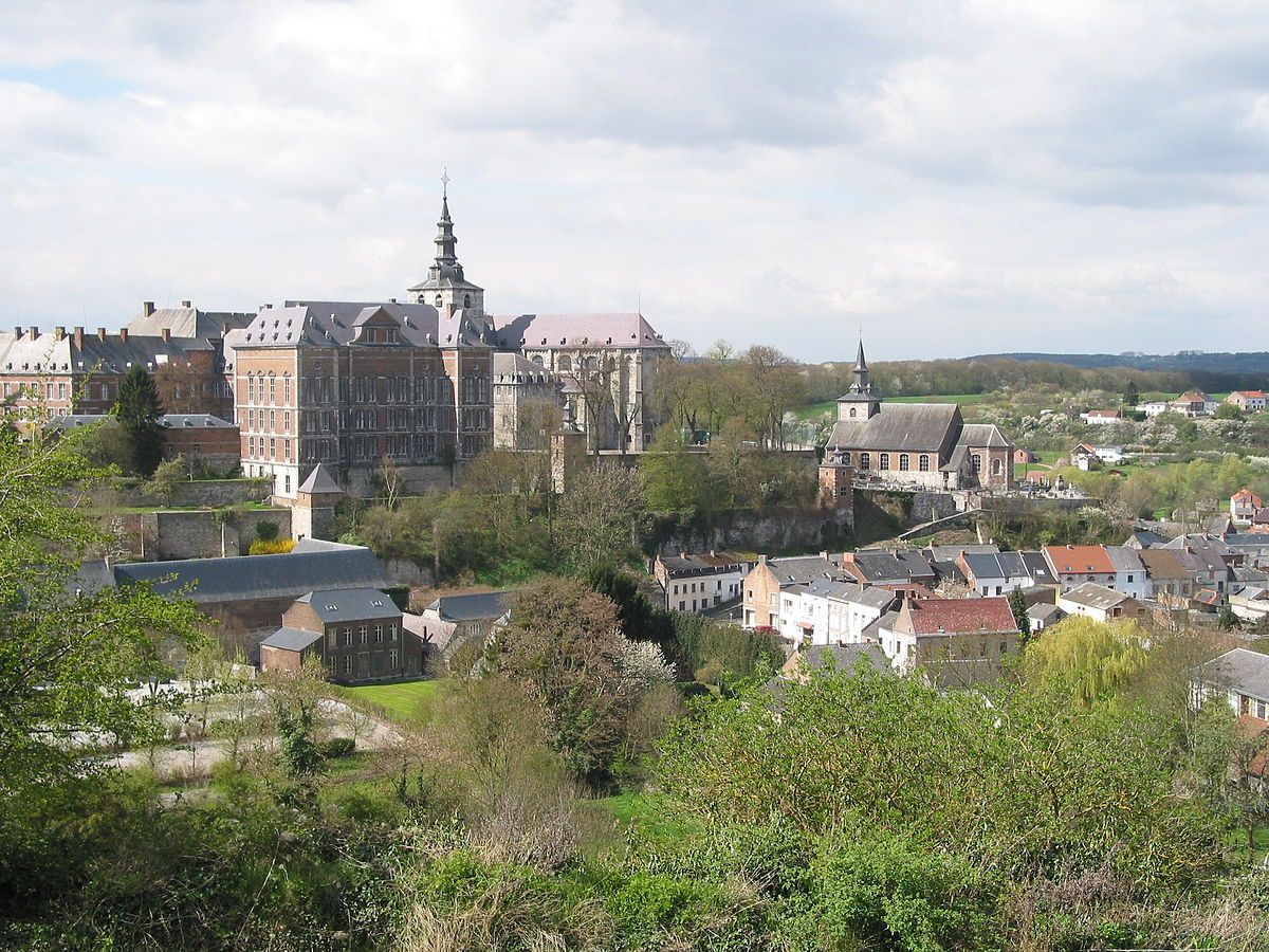 https://mdw-travel-data-us-east-1.s3.amazonaws.com/img/country/Belgium/Floreffe-Abbey/img_02.jpg