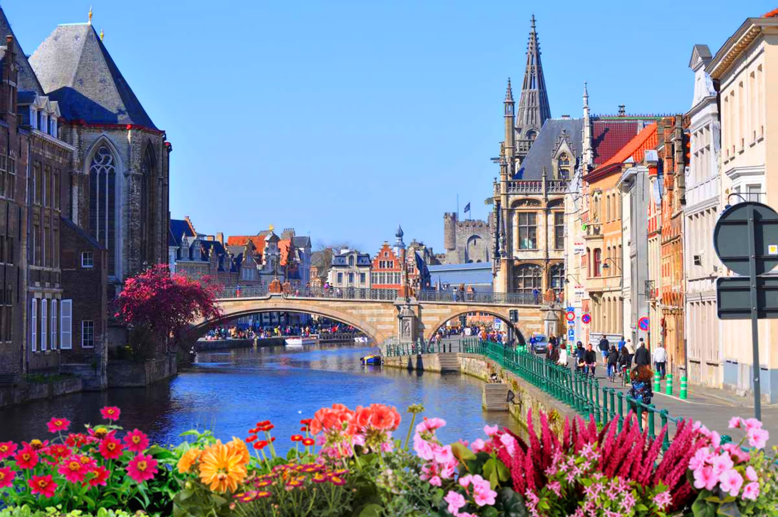 https://mdw-travel-data-us-east-1.s3.amazonaws.com/img/country/Belgium/Ghent-City-Museum/img_03.jpg