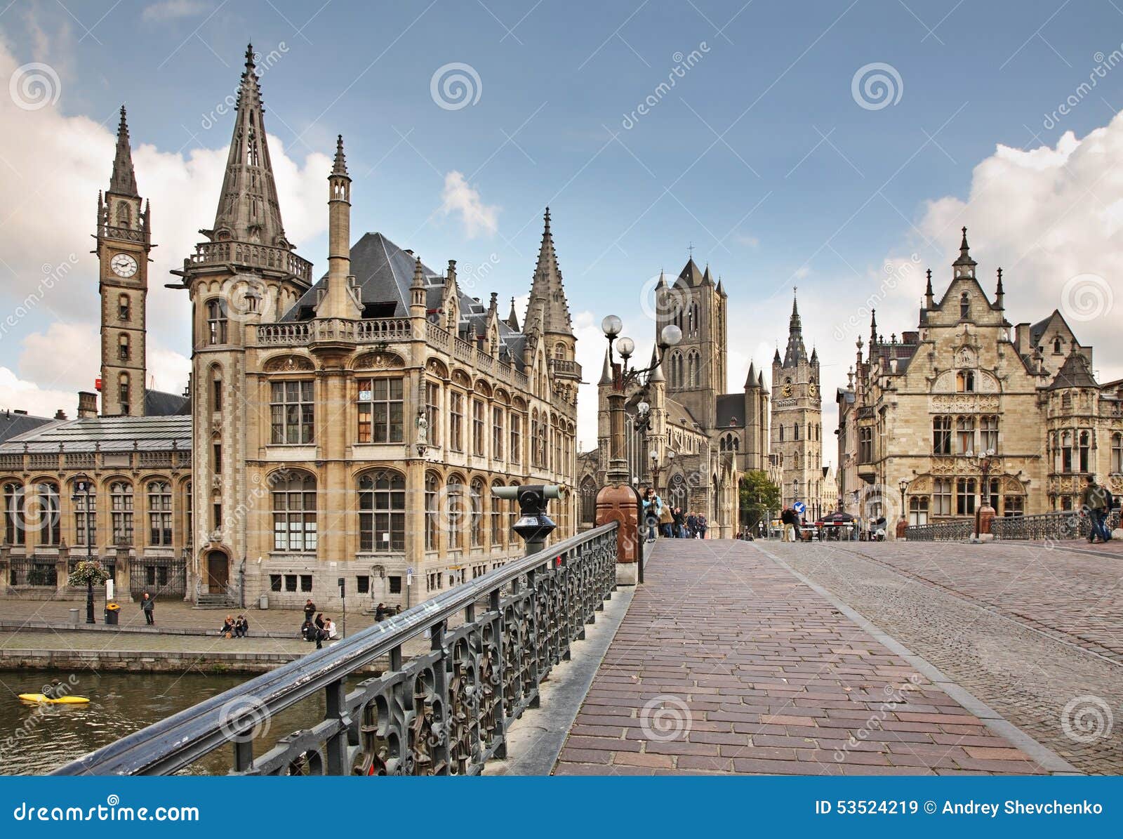 https://mdw-travel-data-us-east-1.s3.amazonaws.com/img/country/Belgium/Ghent-Historic-Centre/img_01.jpg