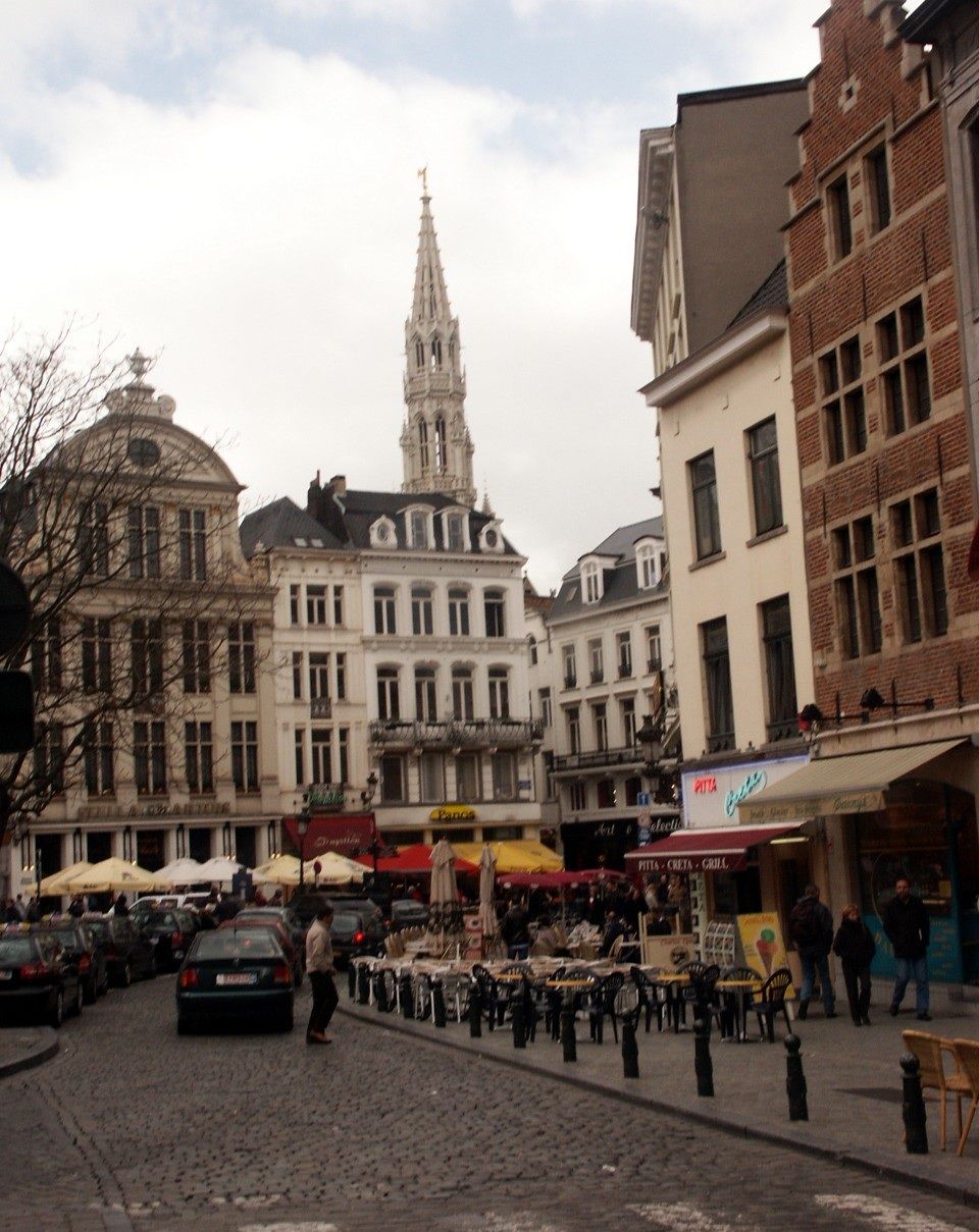 https://mdw-travel-data-us-east-1.s3.amazonaws.com/img/country/Belgium/Grote-Markt/img_01.jpg