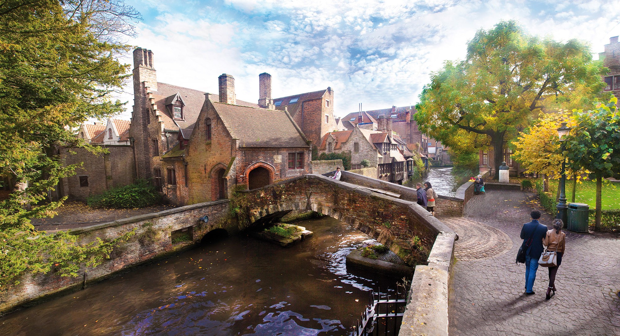 https://mdw-travel-data-us-east-1.s3.amazonaws.com/img/country/Belgium/Historic-Centre-of-Bruges/img_04.jpg