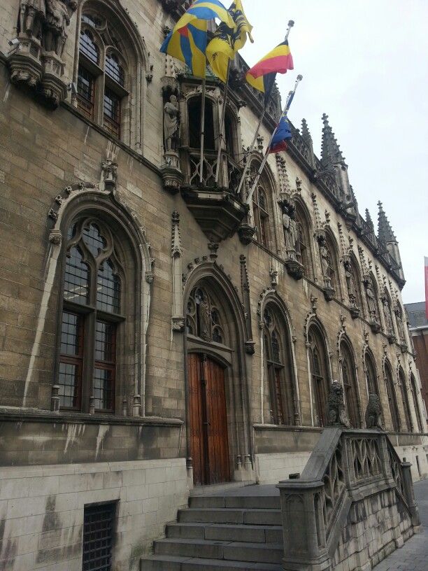 https://mdw-travel-data-us-east-1.s3.amazonaws.com/img/country/Belgium/Kortrijk-City-Hall/img_02.jpg