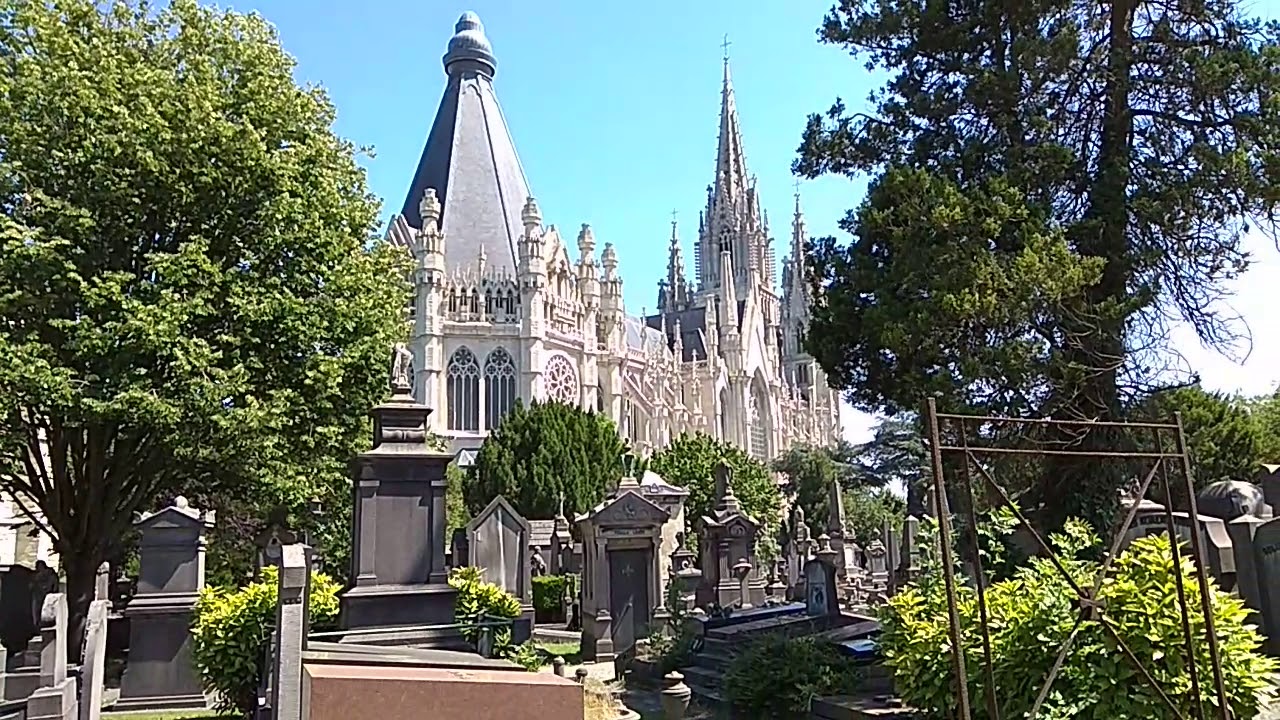 https://mdw-travel-data-us-east-1.s3.amazonaws.com/img/country/Belgium/Laeken-Cemetery/img_03.jpg