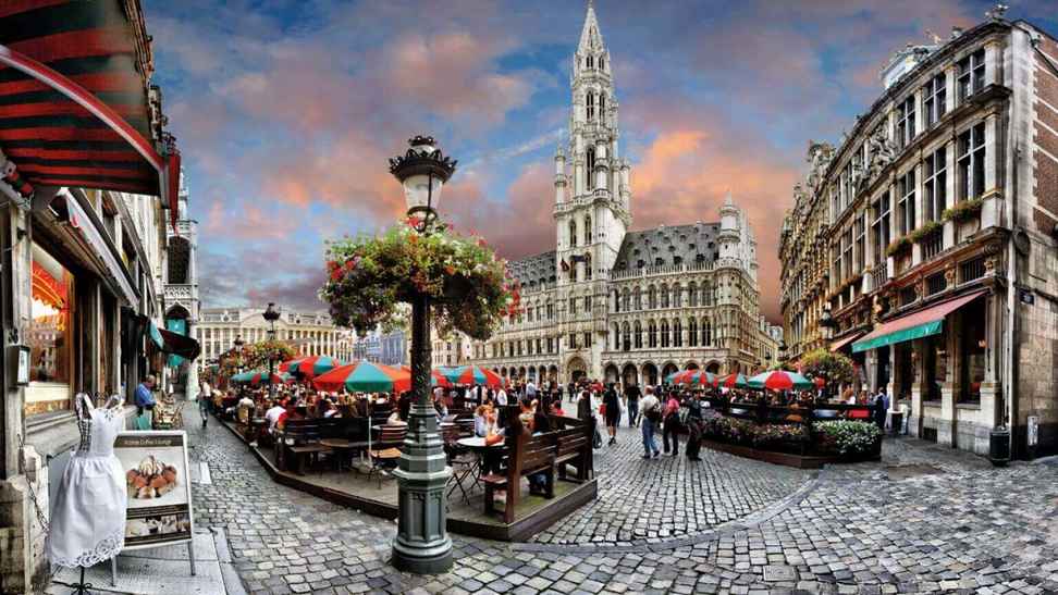 https://mdw-travel-data-us-east-1.s3.amazonaws.com/img/country/Belgium/Lashes-And-More/img_03.jpg