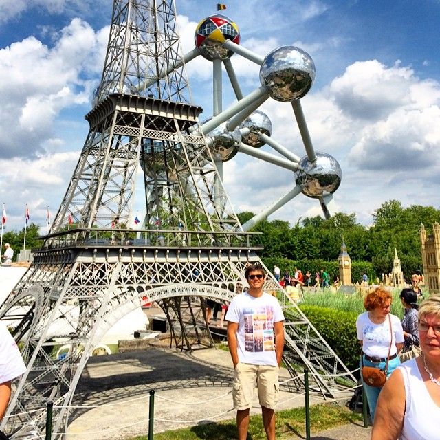 https://mdw-travel-data-us-east-1.s3.amazonaws.com/img/country/Belgium/Mini-Europe-and-Atomium/img_01.jpg