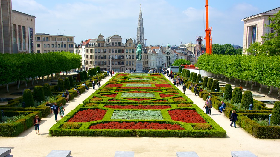 https://mdw-travel-data-us-east-1.s3.amazonaws.com/img/country/Belgium/Mont-des-Arts/img_02.jpg
