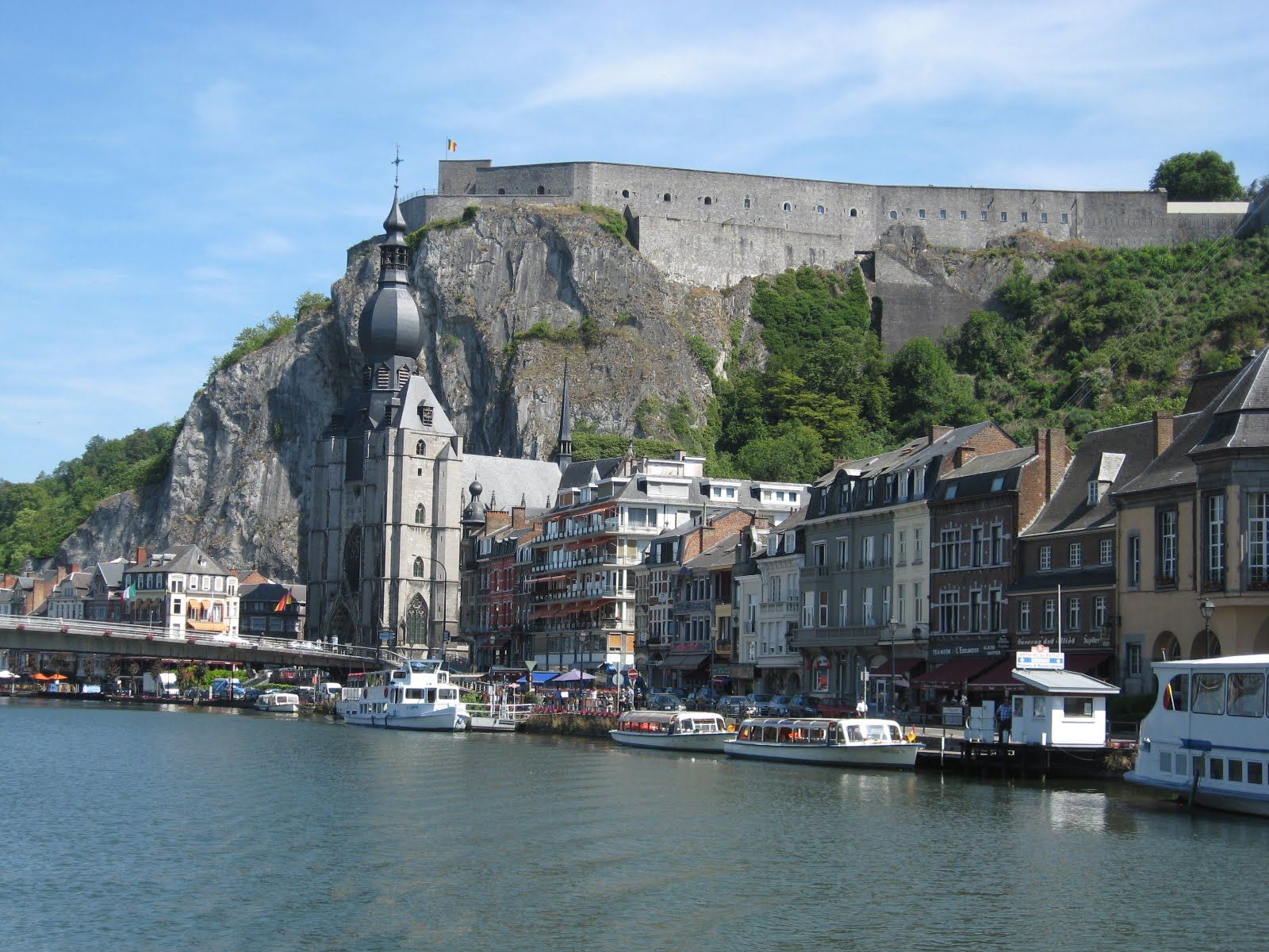 https://mdw-travel-data-us-east-1.s3.amazonaws.com/img/country/Belgium/Namur-Expo/img_02.jpg
