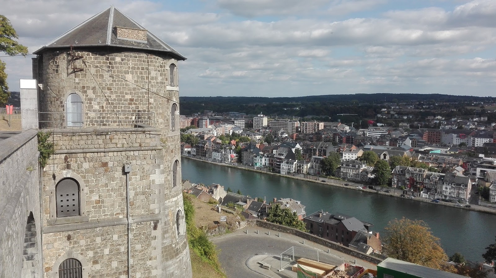https://mdw-travel-data-us-east-1.s3.amazonaws.com/img/country/Belgium/Namur-International-Tourism/img_02.jpg
