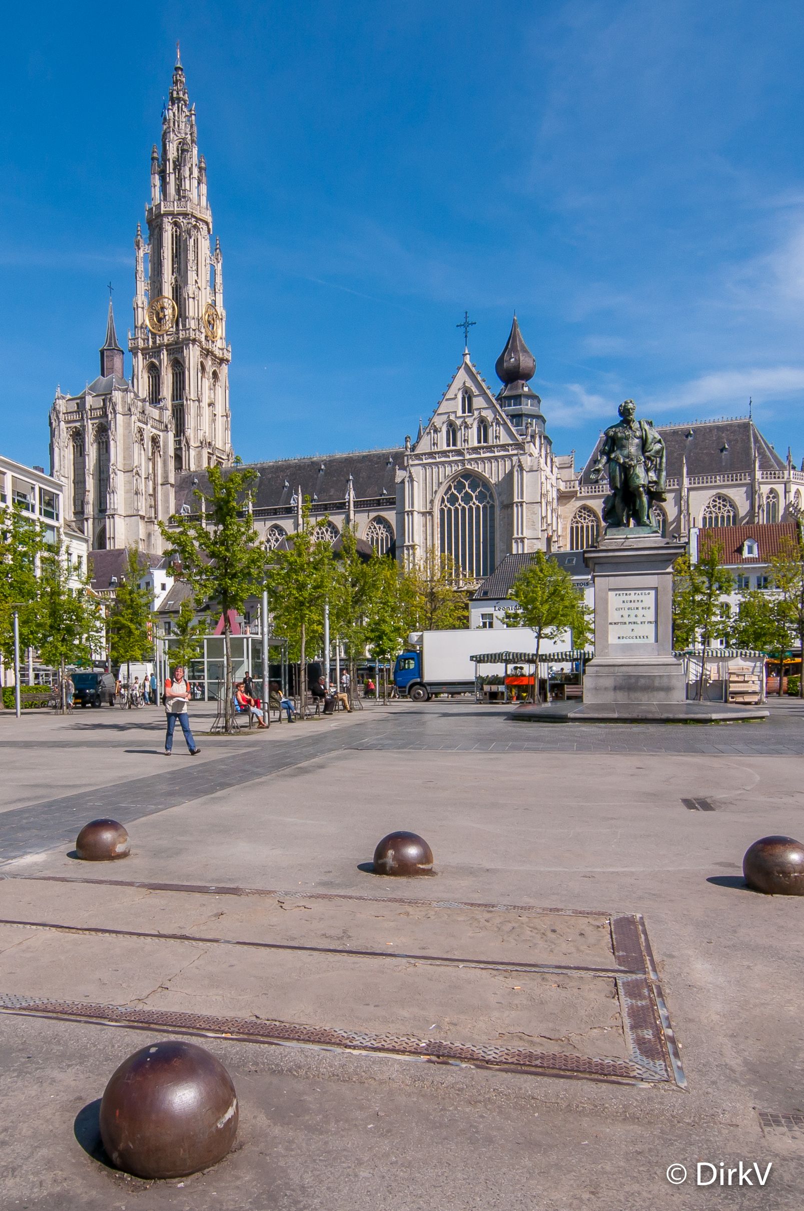 https://mdw-travel-data-us-east-1.s3.amazonaws.com/img/country/Belgium/Onze-Lieve-Vrouwe-Church/img_03.jpg