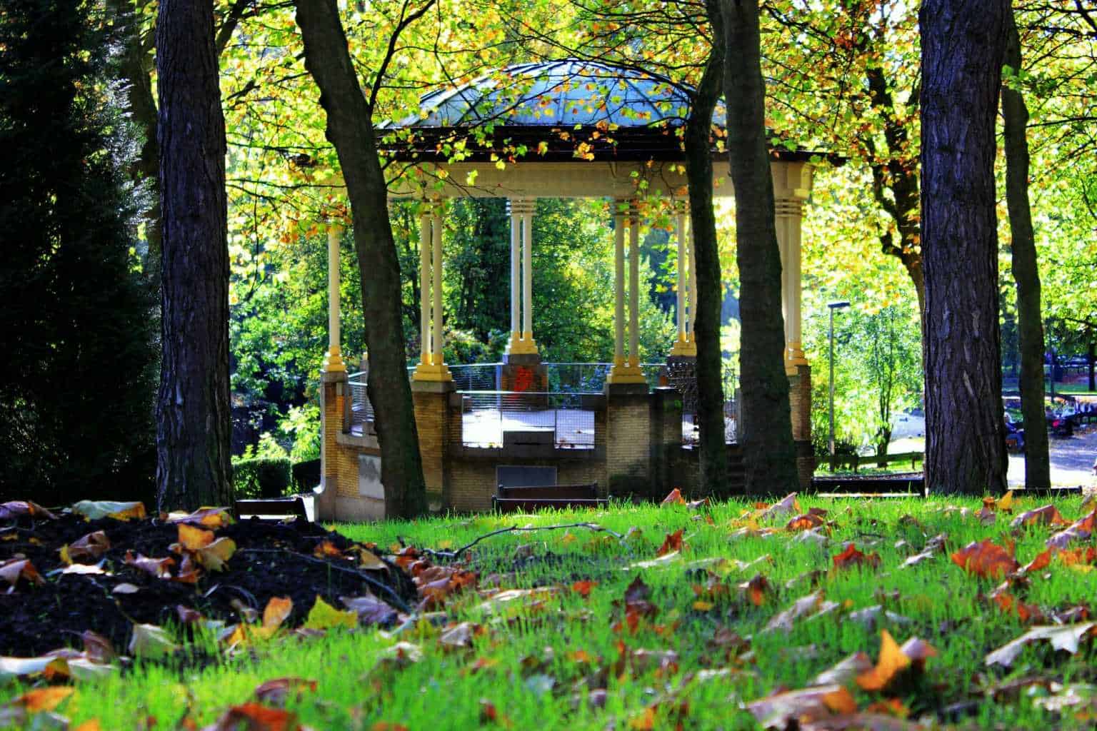 https://mdw-travel-data-us-east-1.s3.amazonaws.com/img/country/Belgium/Parc-communal-de-Mouscron/img_01.jpg