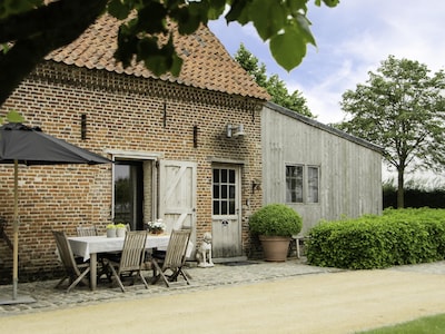 https://mdw-travel-data-us-east-1.s3.amazonaws.com/img/country/Belgium/Park-Baron-Casier/img_03.jpg